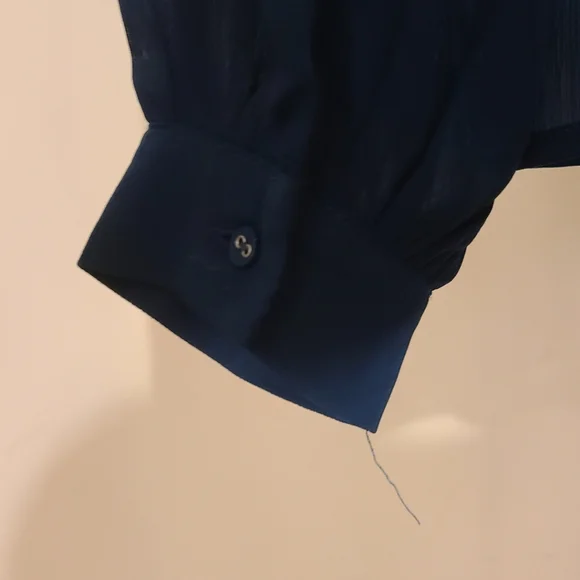 She & Sky Ruffled Shirt - Picture 2 of 8